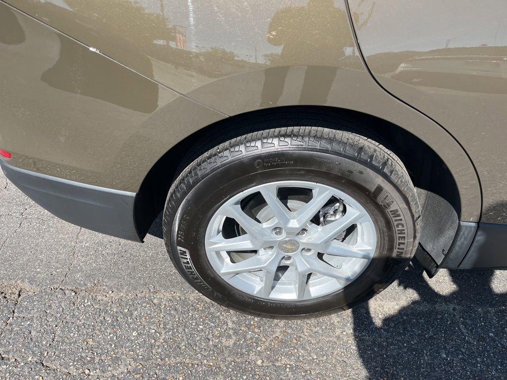 Used 2023 Chevrolet Equinox LT FWD image 45