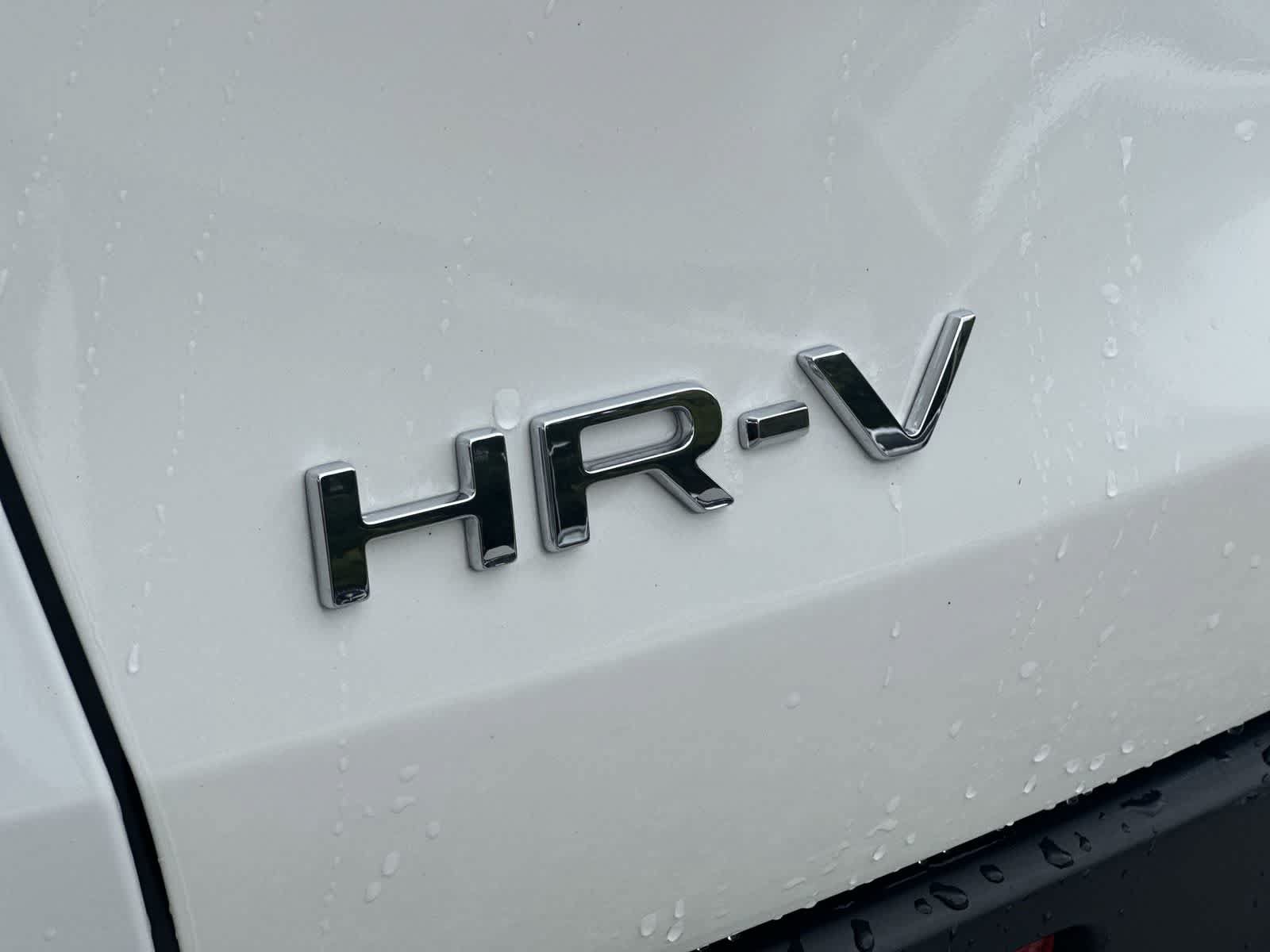 Used 2024 Honda HR-V Sport image 11