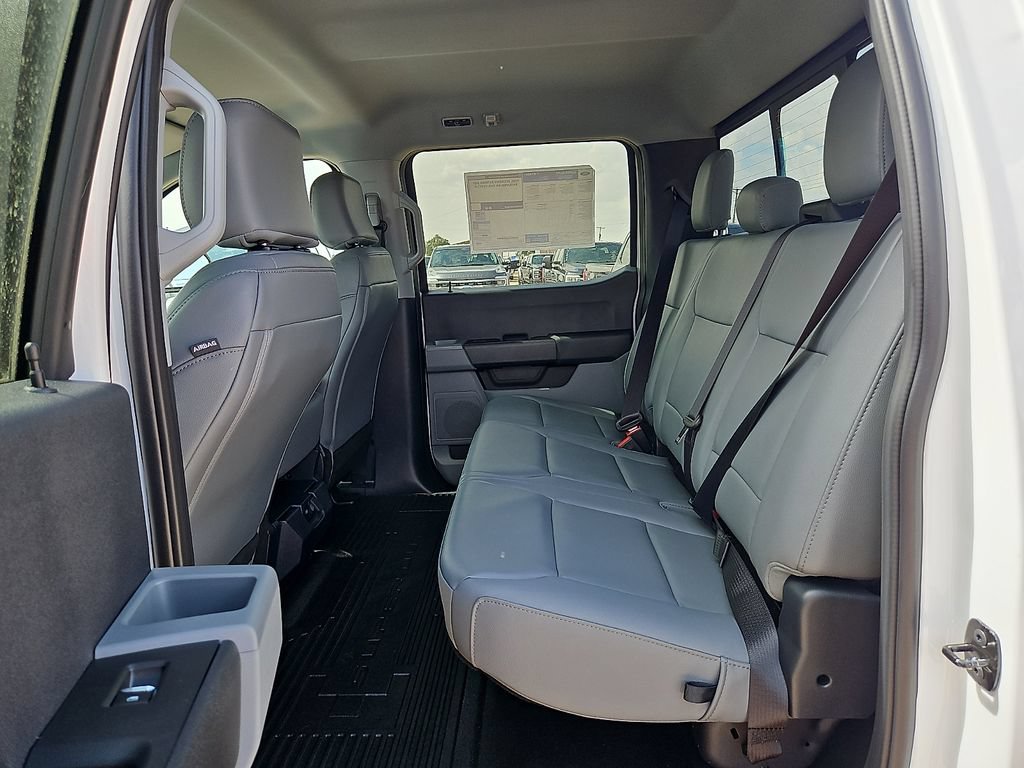 New 2026 Ford F350 XL w/ XL Chrome Package AWD/4WD image 16