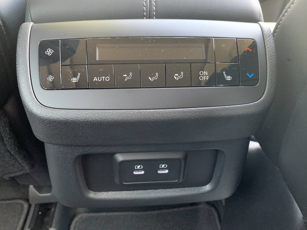 New 2026 Nissan Pathfinder SL w/ SL Premium Package FWD image 27