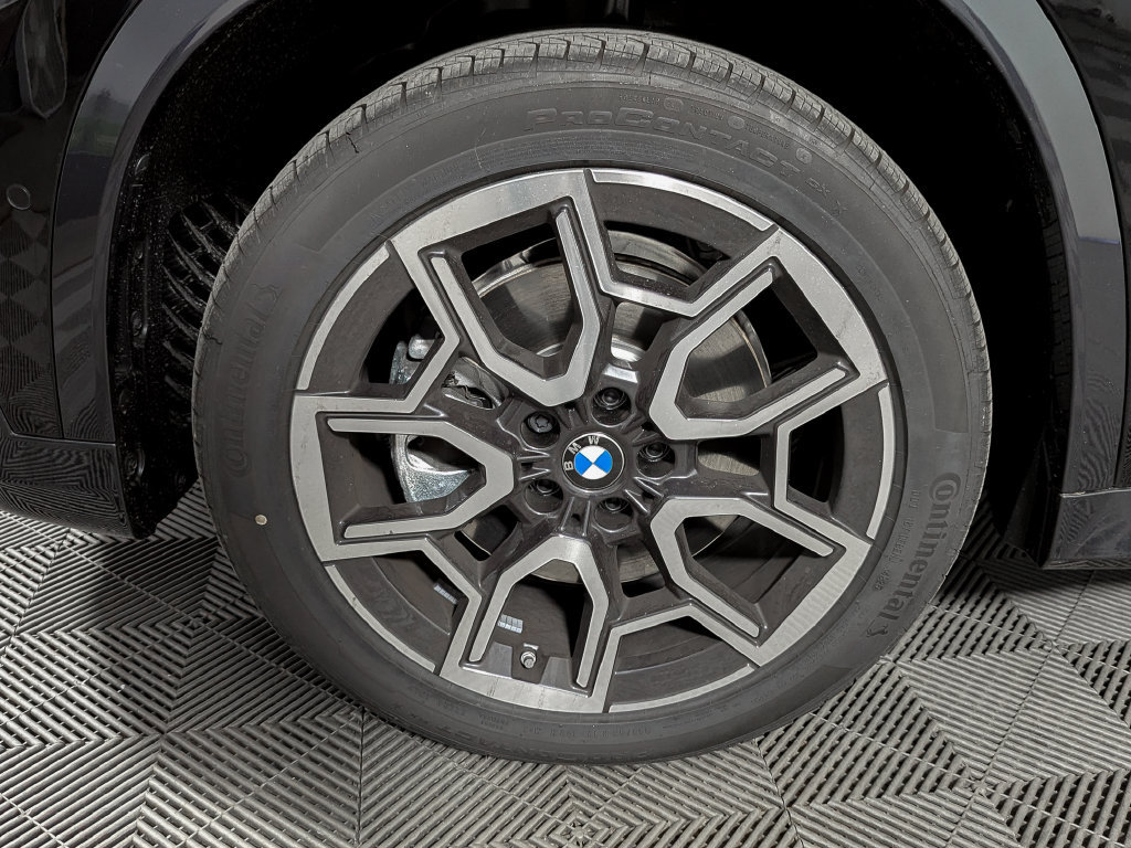 New 2026 BMW X1 xDrive28i w/ Technology Package AWD/4WD image 32