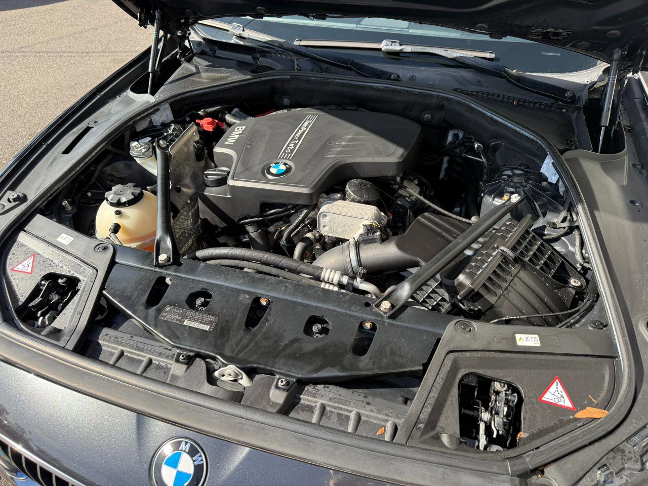 Used 2014 BMW 528i xDrive Sedan AWD/4WD image 16