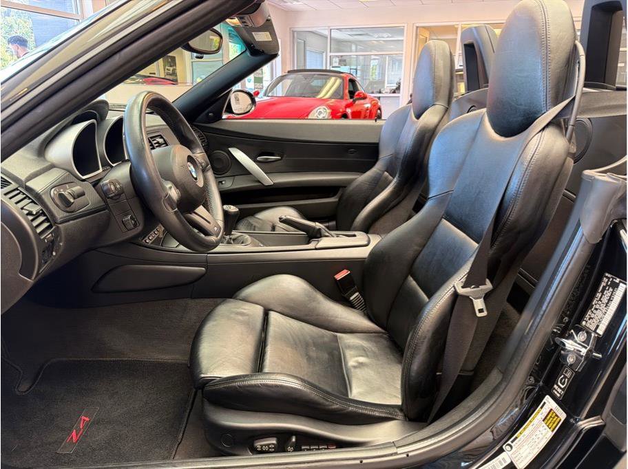 Used 2006 BMW M Roadster RWD image 9