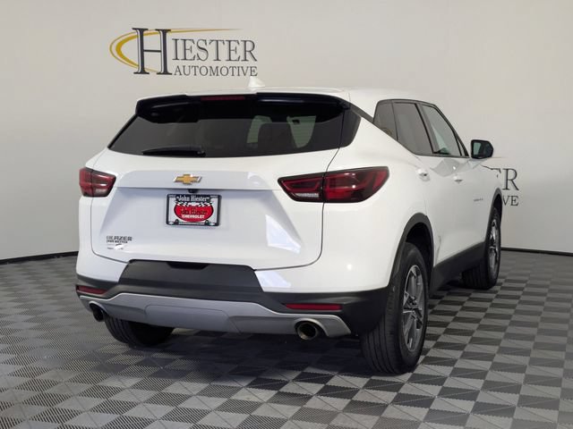 Certified 2025 Chevrolet Blazer LT FWD image 2