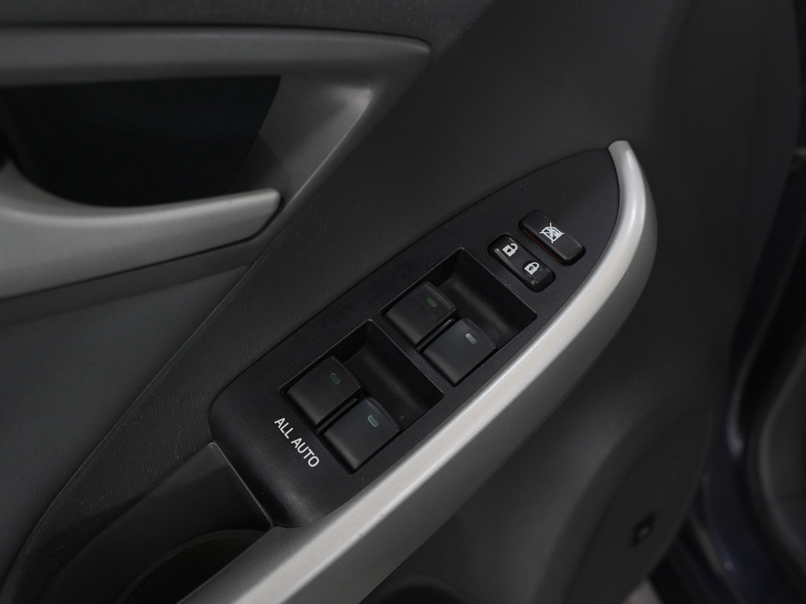 Used 2010 Toyota Prius Four image 20