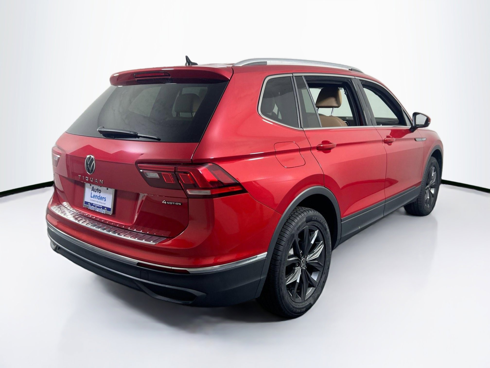 Used 2022 Volkswagen Tiguan SE AWD/4WD image 5