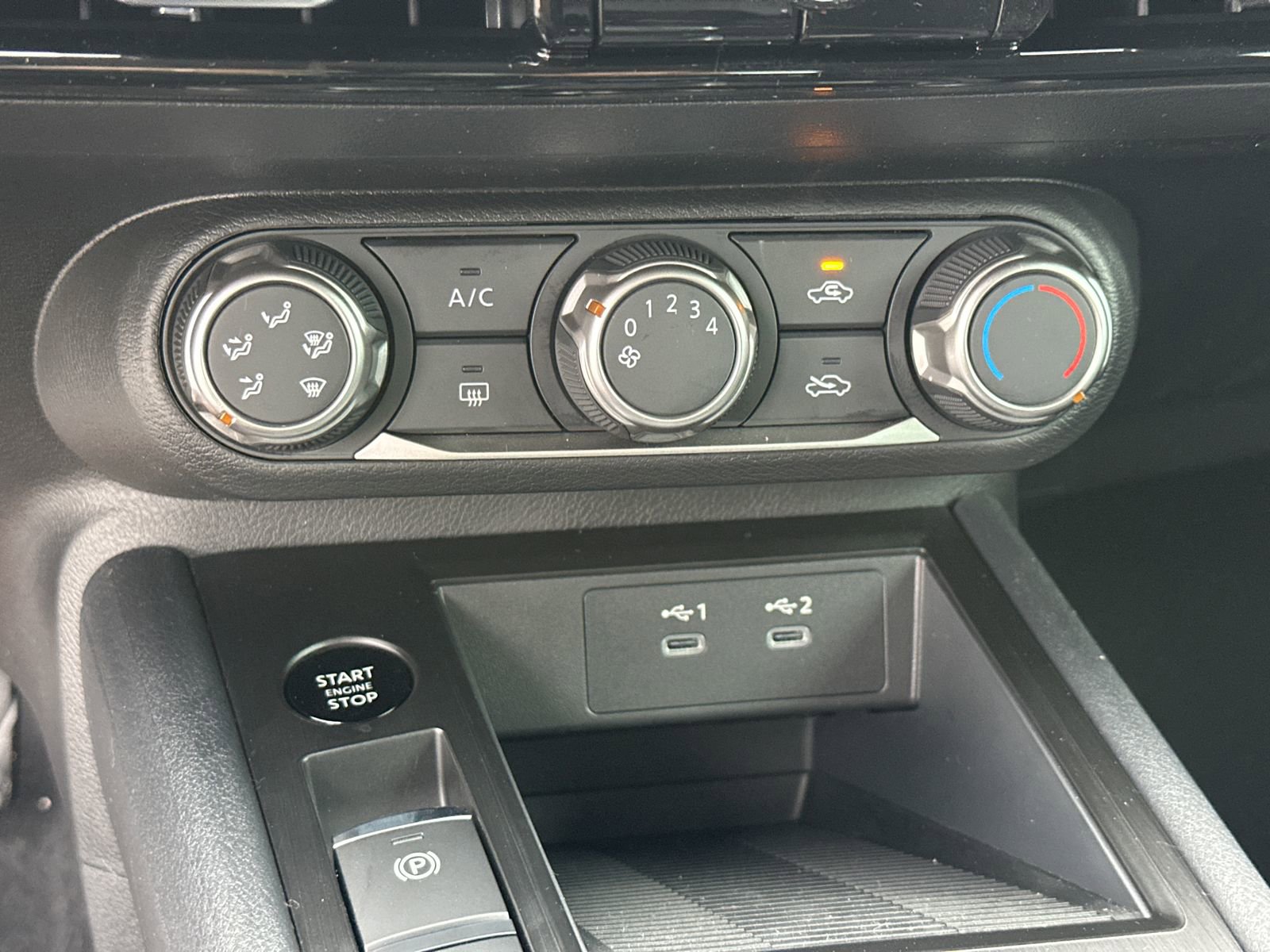 New 2026 Nissan Kicks S image 30