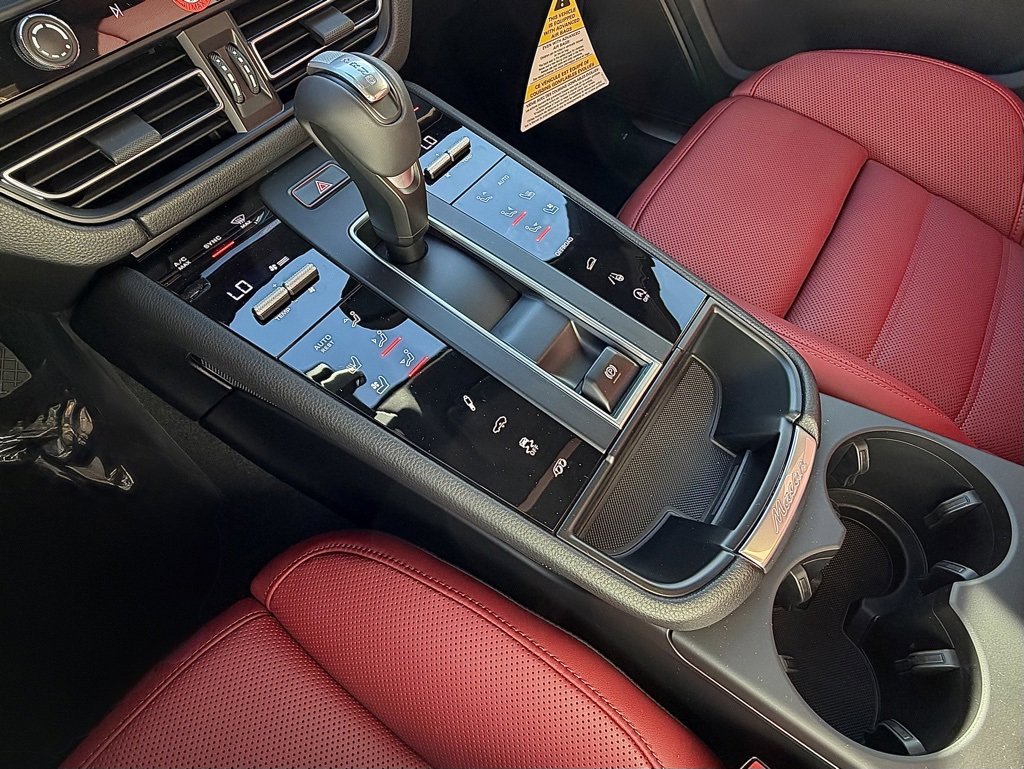New 2026 Porsche Macan S image 16
