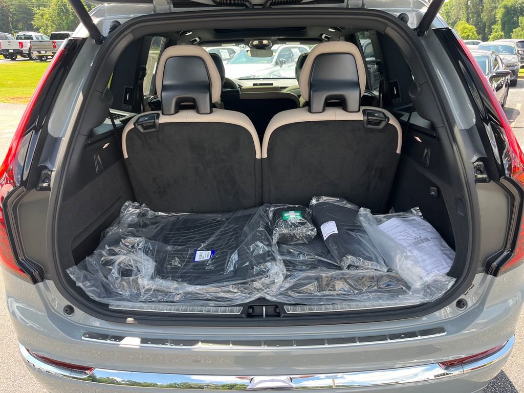 New 2026 Volvo XC90 B6 Plus w/ Protection Package Premier image 28