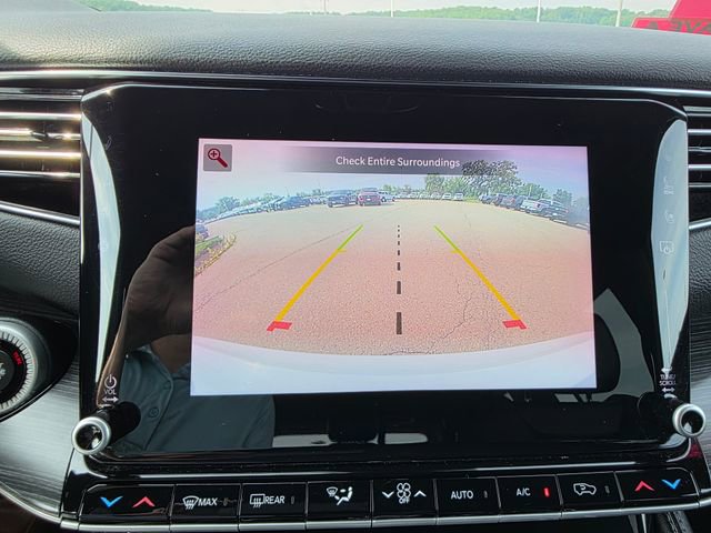 Used 2023 Jeep Wagoneer Series III w/ Preferred Equipment Group image 20