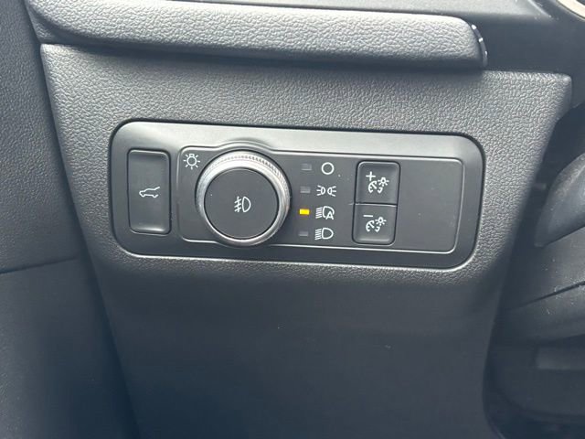 Used 2020 Ford Escape SEL image 25