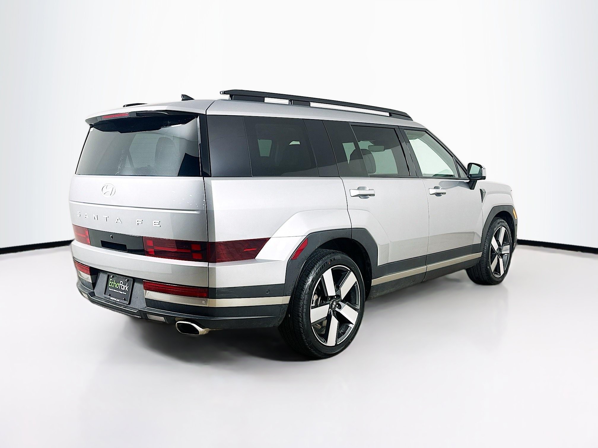 Used 2024 Hyundai Santa Fe Limited FWD image 9