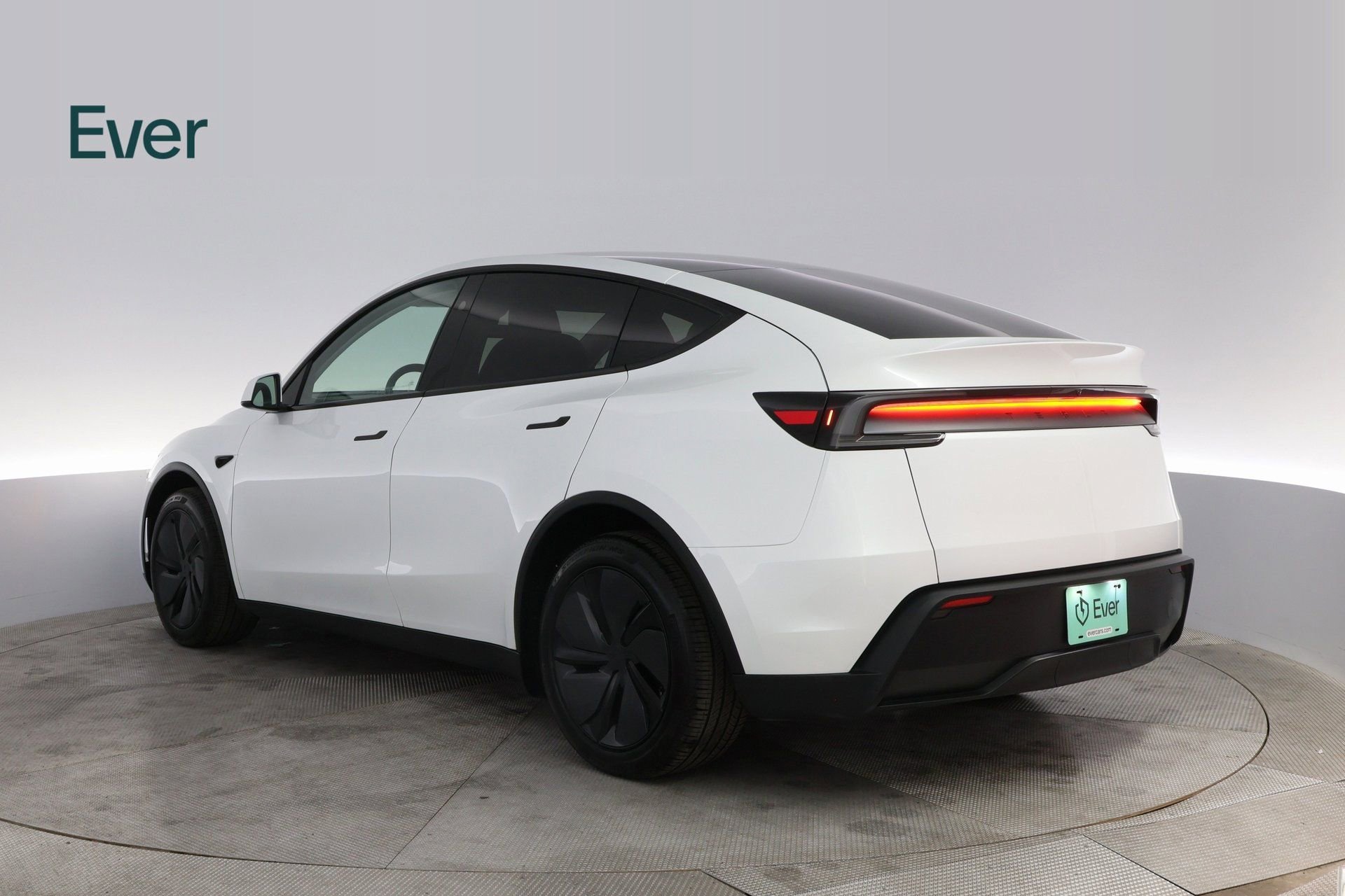 Used 2026 Tesla Model Y 2WD image 14