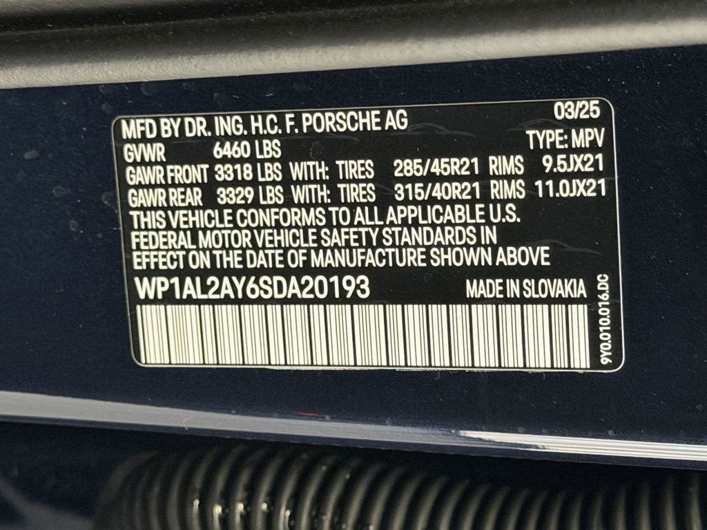 Certified 2025 Porsche Cayenne S AWD/4WD image 26