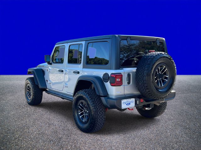 Used 2024 Jeep Wrangler Unlimited Rubicon w/ XTREMEE 35" Tire Package AWD/4WD image 5