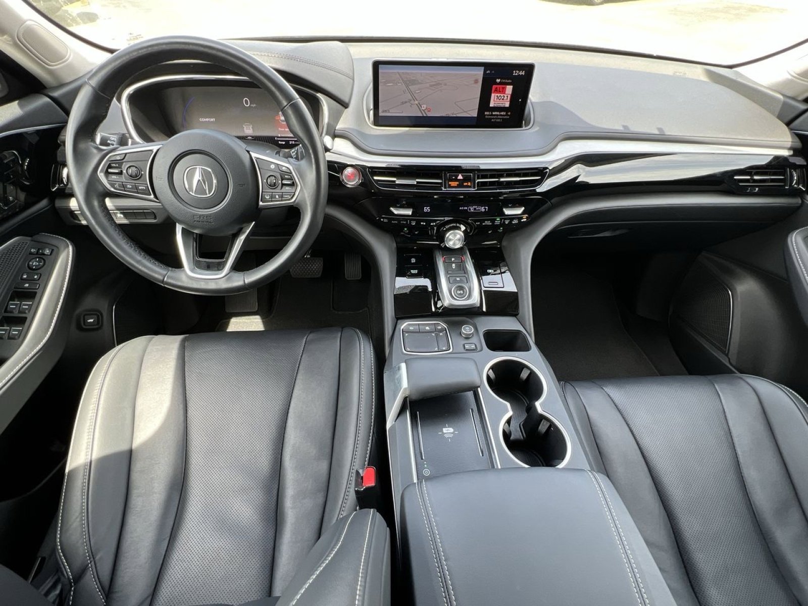 Certified 2024 Acura MDX SH-AWD w/ Technology Package image 24