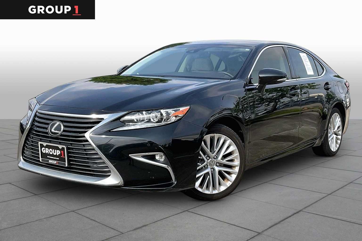 Used 2016 Lexus ES 350 w/ Ultra Luxury Package FWD image 1