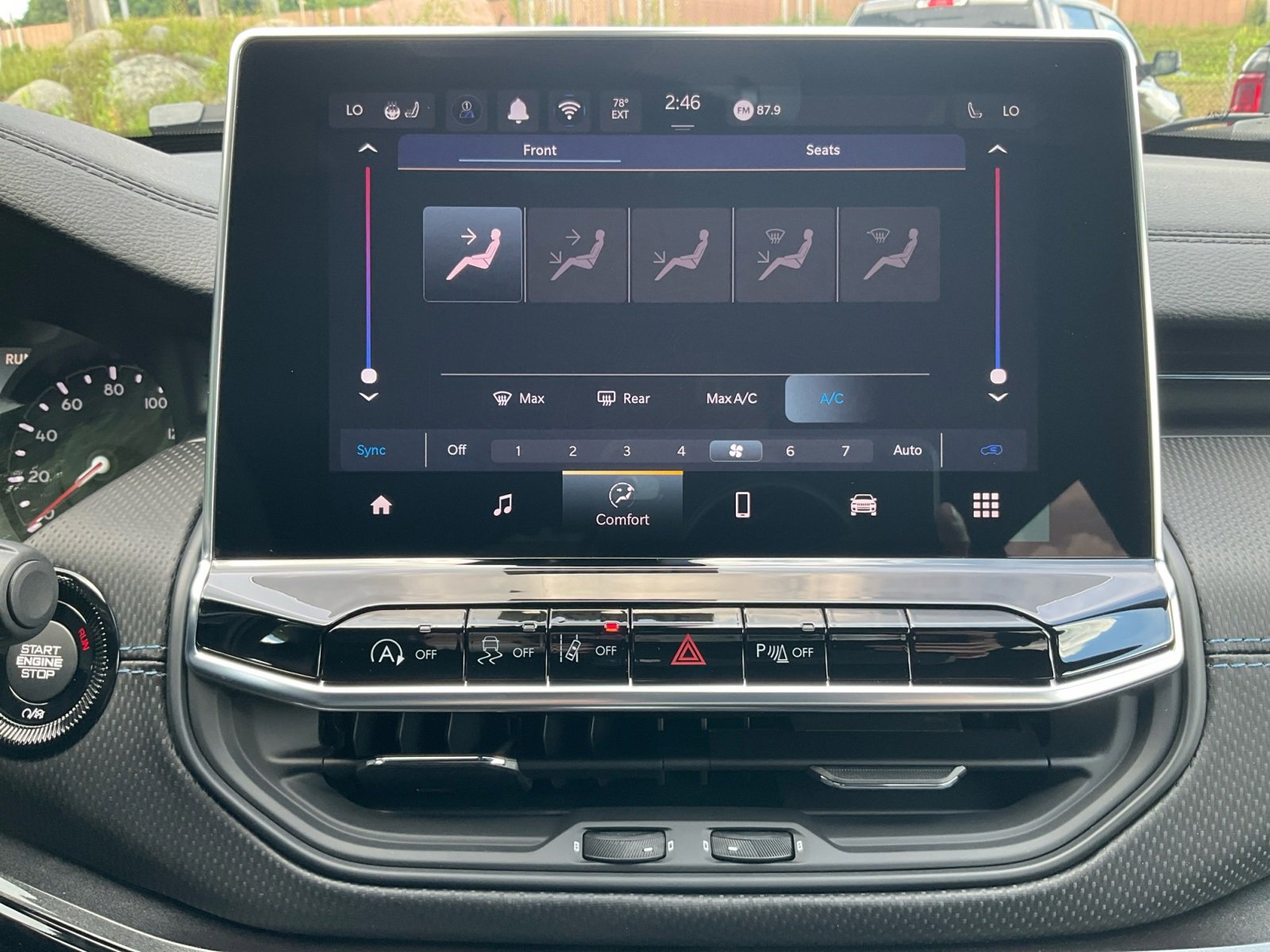 New 2025 Jeep Compass Limited w/ Sun & Sound Group image 22