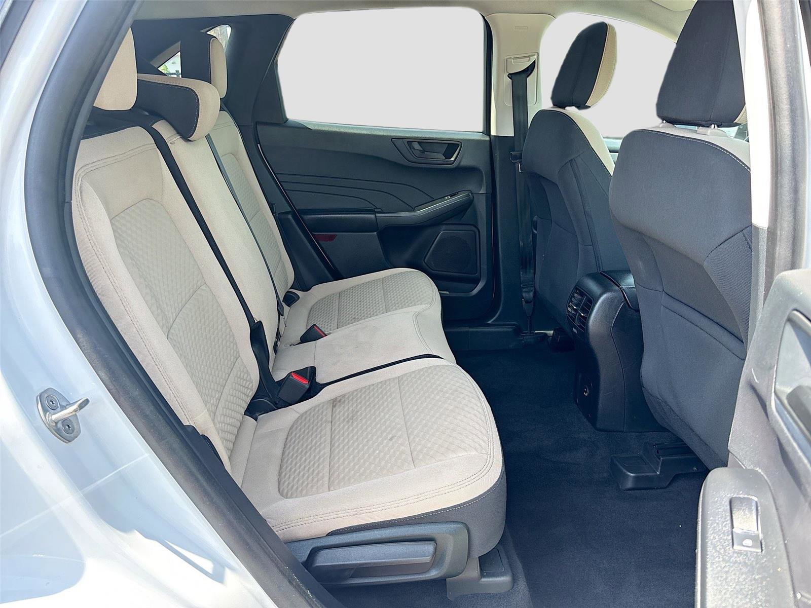 Used 2022 Ford Escape SE w/ Cold Weather Package FWD image 26