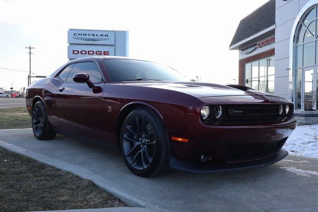 Used 2022 Dodge Challenger R/T Scat Pack w/ Driver Convenience Group RWD image 3