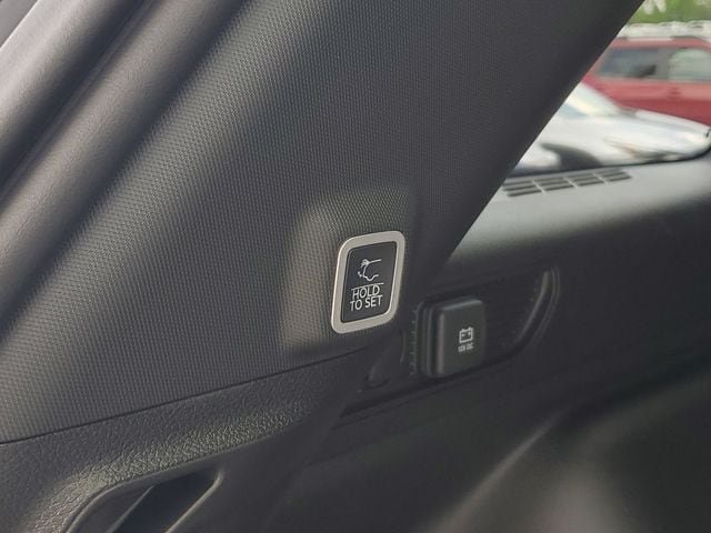 New 2026 Jeep Grand Cherokee Laredo X AWD/4WD image 11