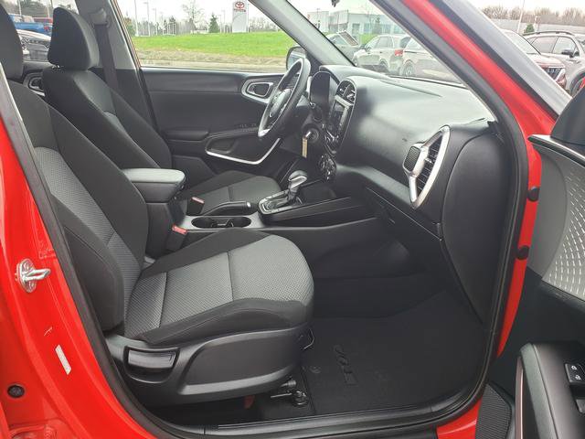 Certified 2023 Kia Soul LX w/ LX Technology Package image 17