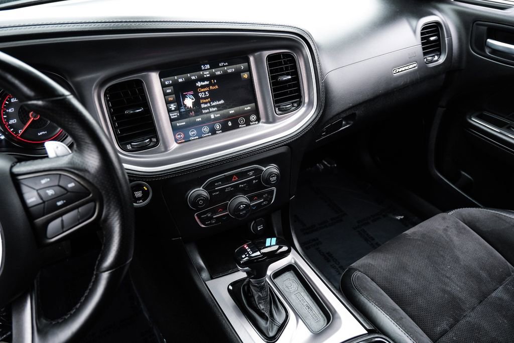 Used 2022 Dodge Charger R/T w/ Plus Group RWD image 21