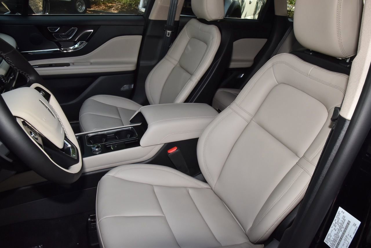 New 2026 Lincoln Corsair Premiere image 32