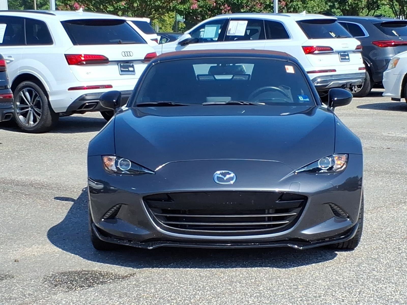 Used 2018 MAZDA MX-5 Miata Club RWD image 2