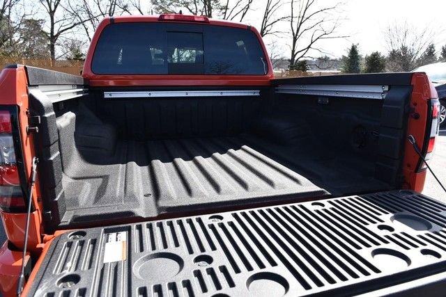 Certified 2025 Nissan Frontier Pro-X w/ Pro Convenience Package image 7
