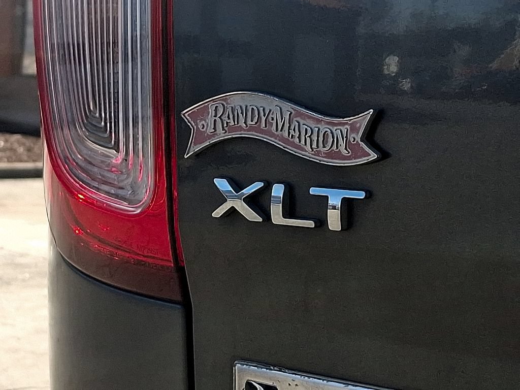 Used 2015 Ford Explorer XLT w/ Equipment Group 202B FWD image 31