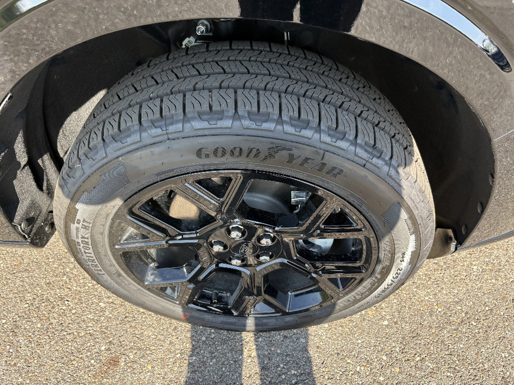 New 2026 Ford Maverick Lobo AWD/4WD image 12