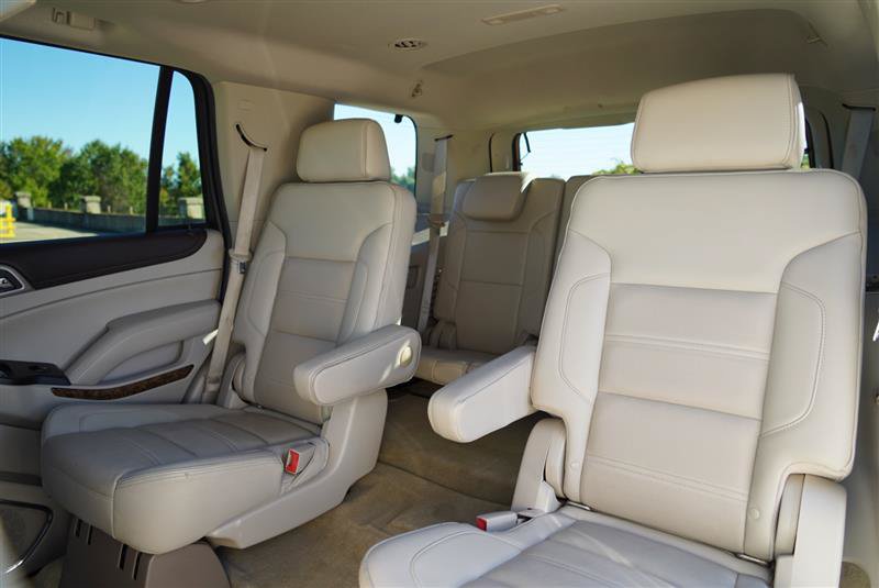 Used 2015 GMC Yukon Denali w/ Premium Package AWD/4WD image 82