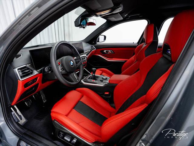 Used 2023 BMW M3 w/ M Carbon Exterior Package RWD image 33