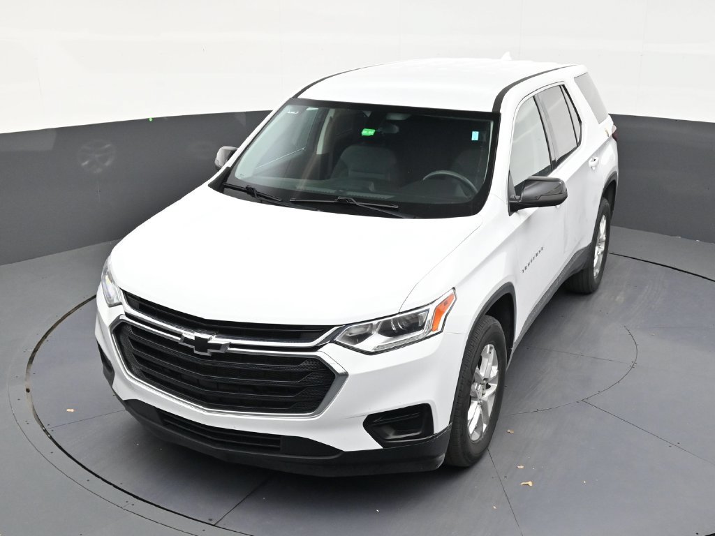 Used 2021 Chevrolet Traverse LS FWD image 16