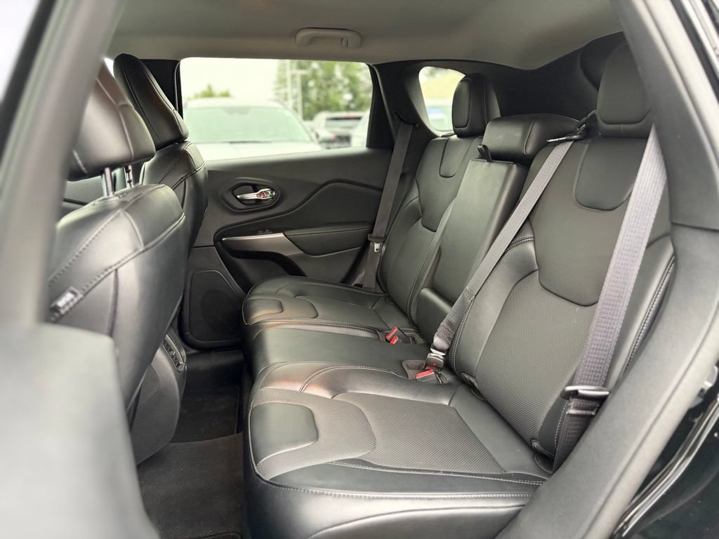 Used 2022 Jeep Cherokee Latitude Lux AWD/4WD image 12