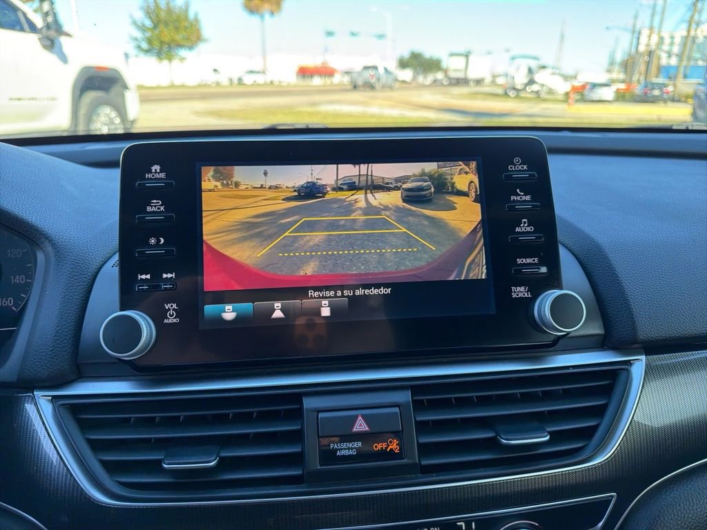 Used 2018 Honda Accord Sport image 9