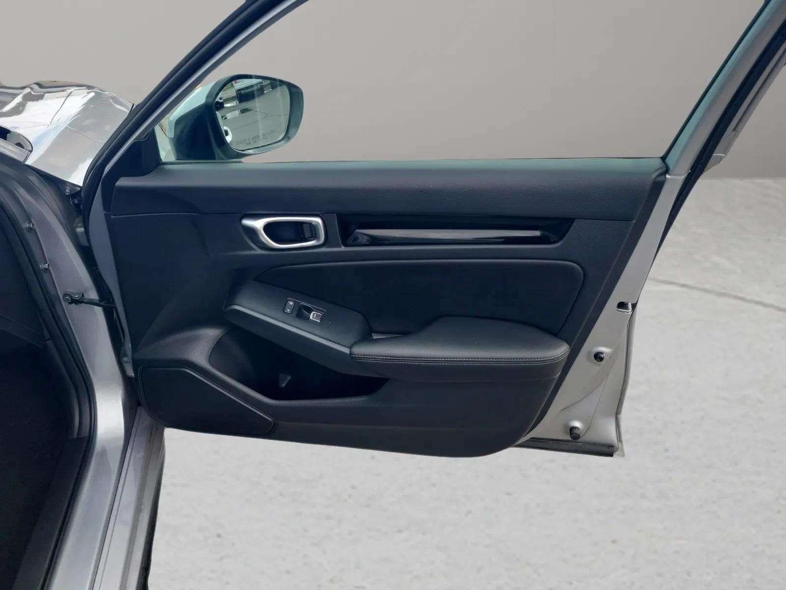 Used 2024 Honda Civic EX-L image 25