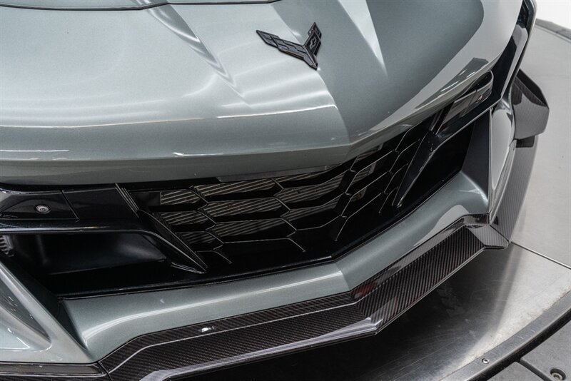 Used 2023 Chevrolet Corvette Z06 w/ Z07 Performance Package RWD image 24