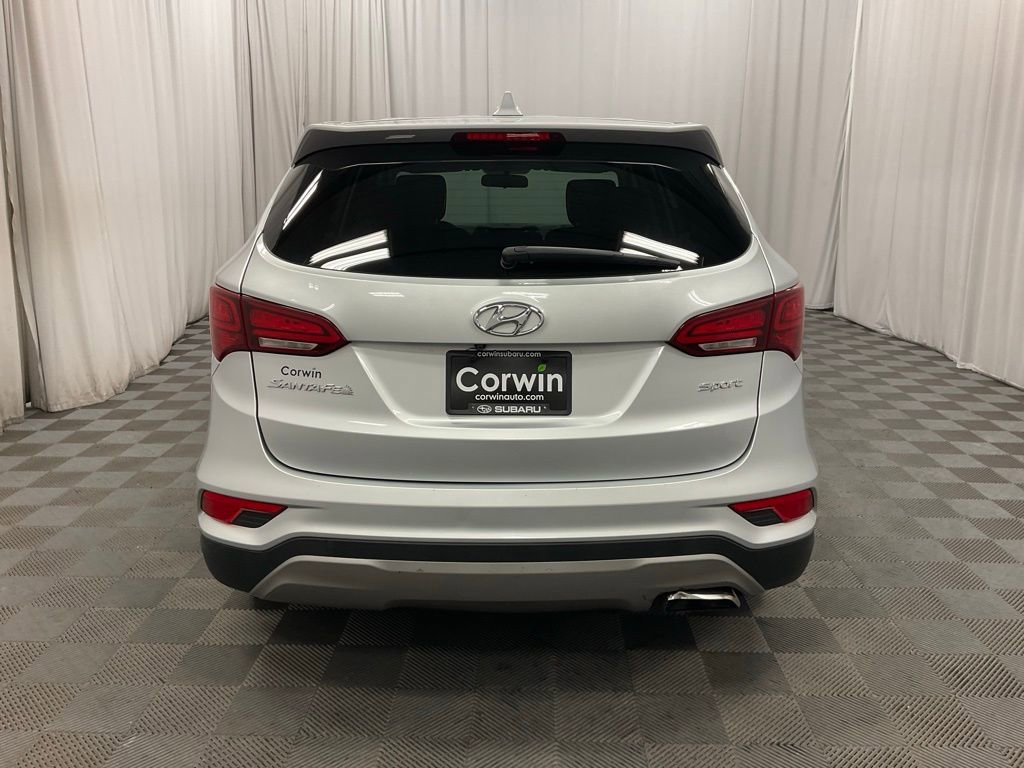 Used 2017 Hyundai Santa Fe Sport image 5