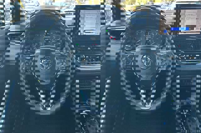 Certified 2024 Toyota Corolla Cross SE w/ Moonroof Package image 19