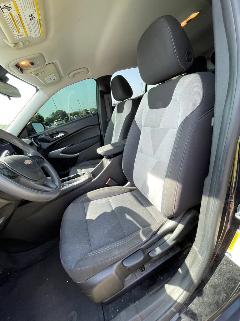 Used 2024 Chevrolet Trax LS FWD image 10