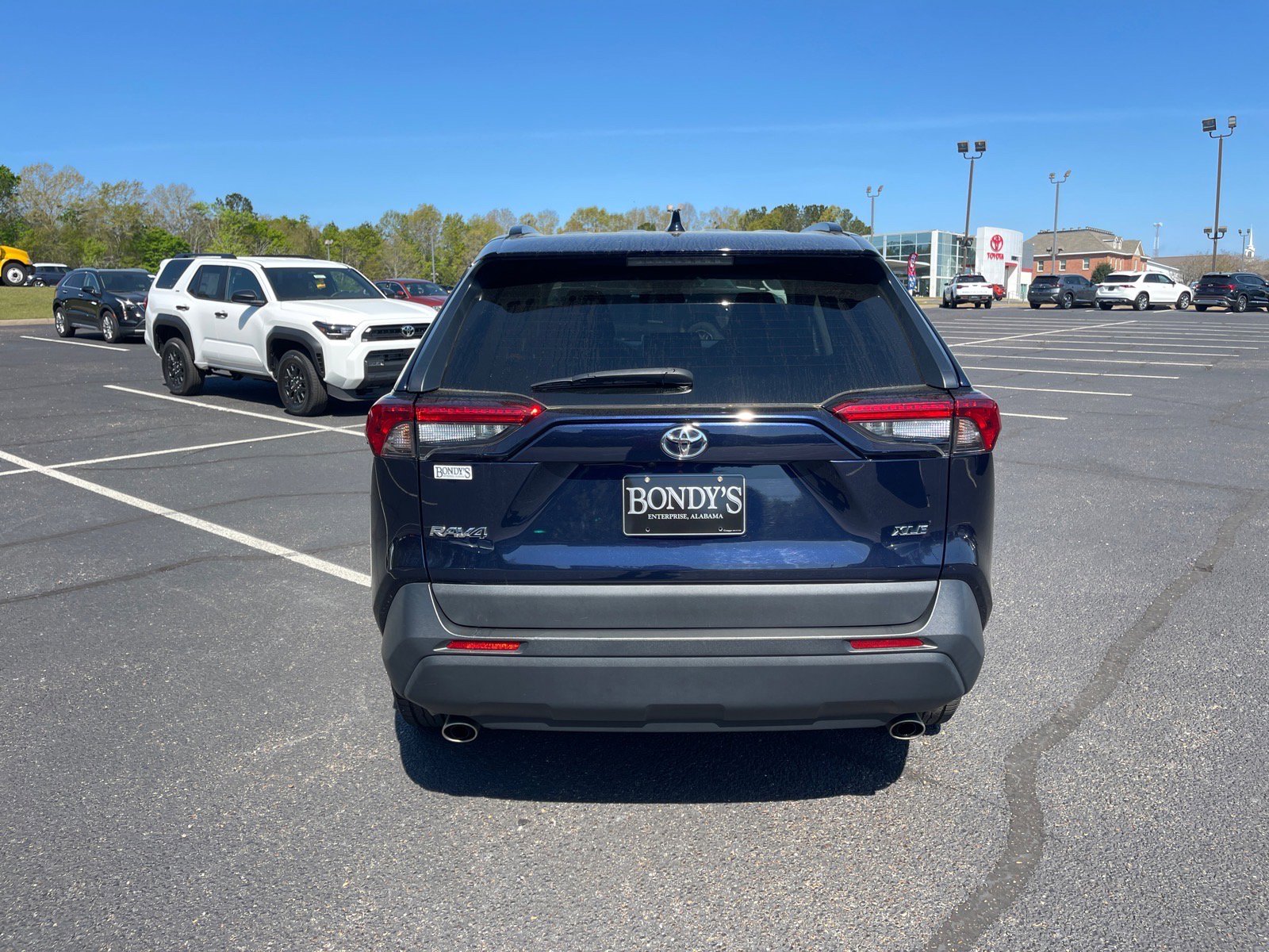 Used 2024 Toyota RAV4 XLE image 16