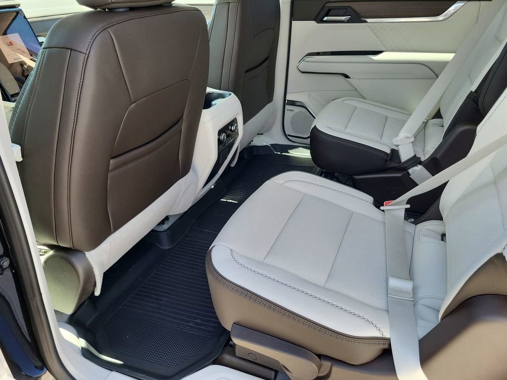 New 2026 GMC Acadia Denali w/ Super Cruise Package image 25