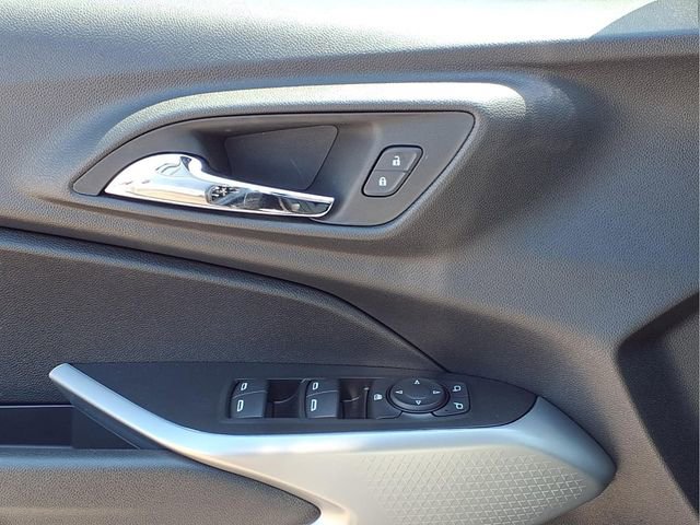 New 2026 Chevrolet Trax RS w/ Driver Confidence Package FWD image 16