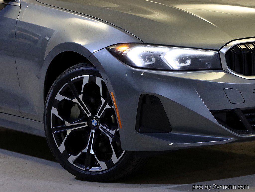 Used 2026 BMW 330i xDrive Sedan image 3