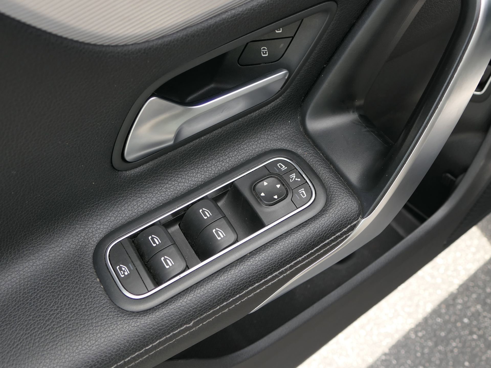 Used 2020 Mercedes-Benz CLA 250 image 14