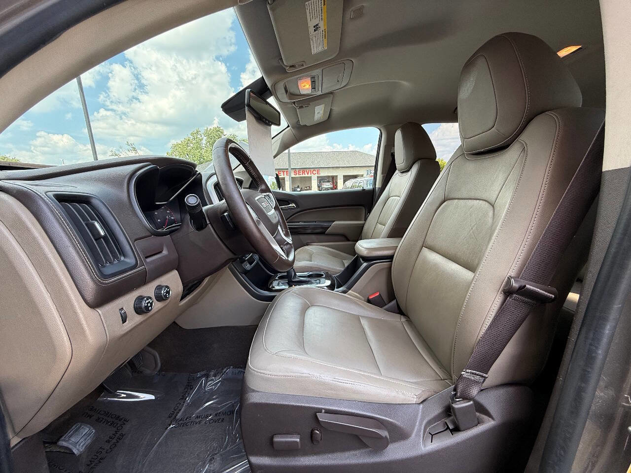 Used 2015 GMC Canyon SLT w/ Driver Alert Package image 17