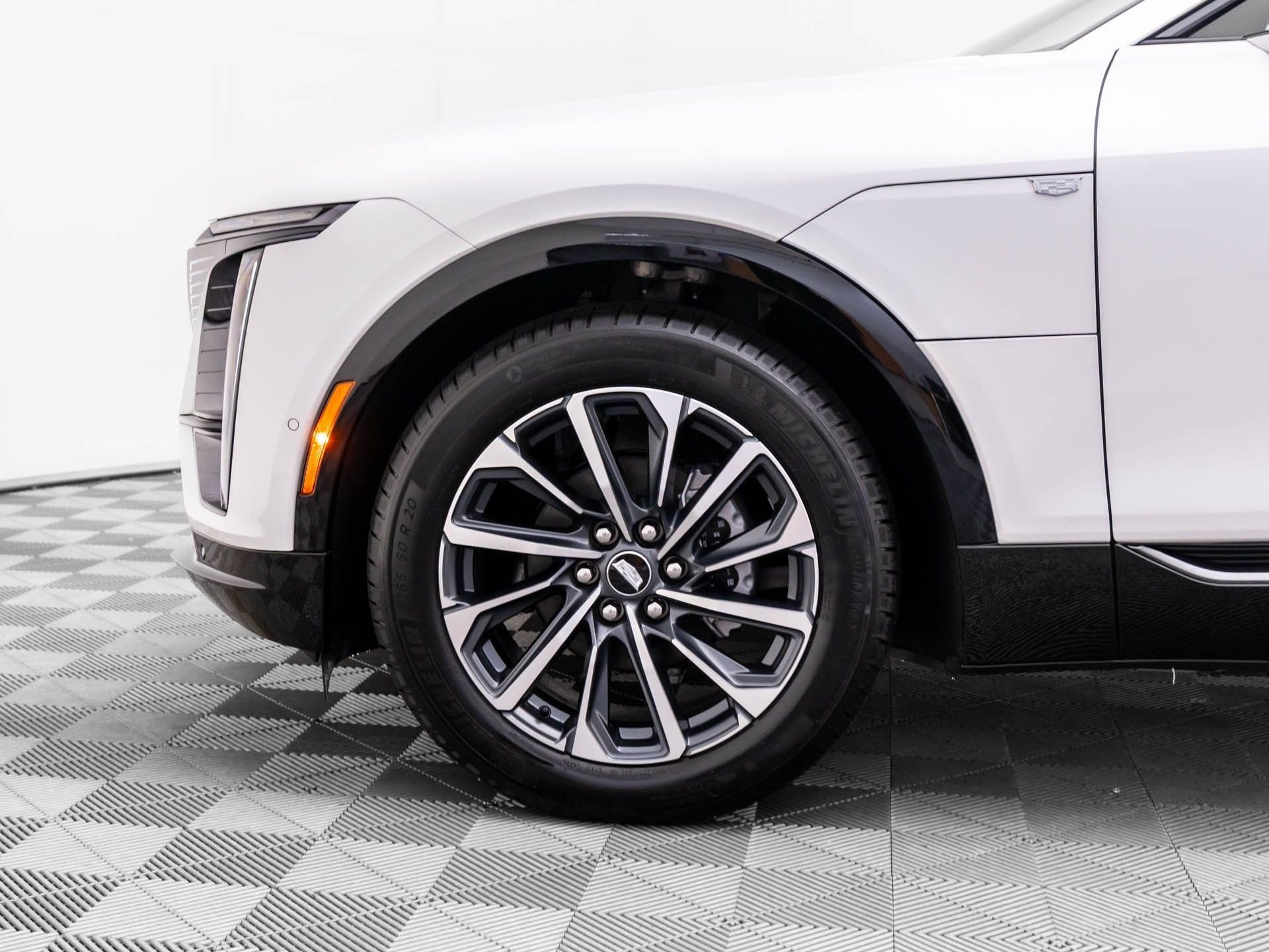 New 2026 Cadillac Lyriq Sport image 33