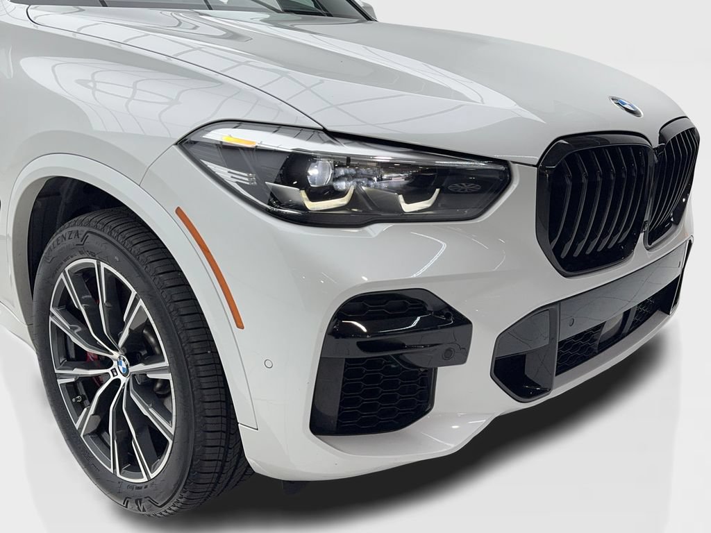Used 2022 BMW X5 M50i w/ Dynamic Handling Package AWD/4WD image 3